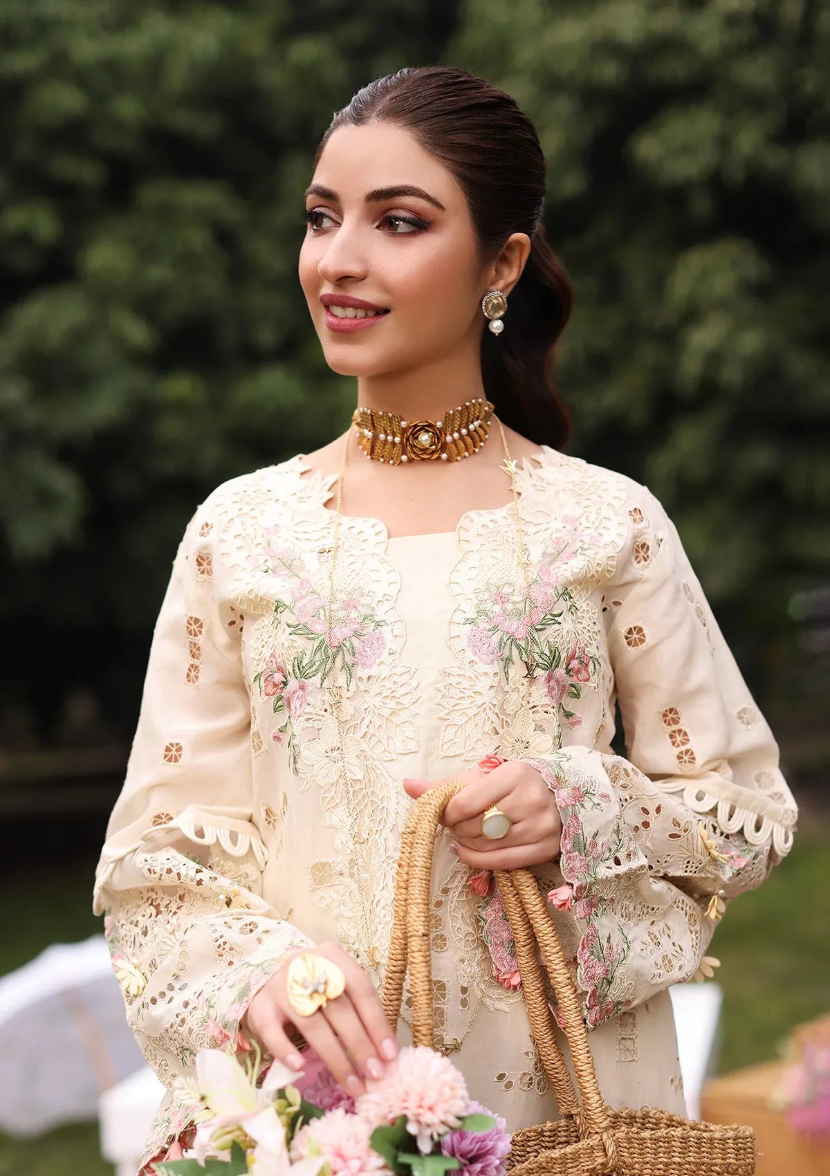 Zarnish - Luxury Dhanak 3PC Chikenkari Heavy Embroidered Suit - HS - 0132