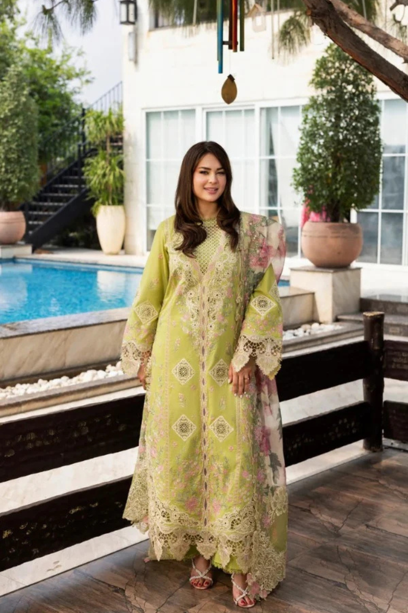 PINK PARROT – 3 Piece Embroidered Lawn – HS – 068