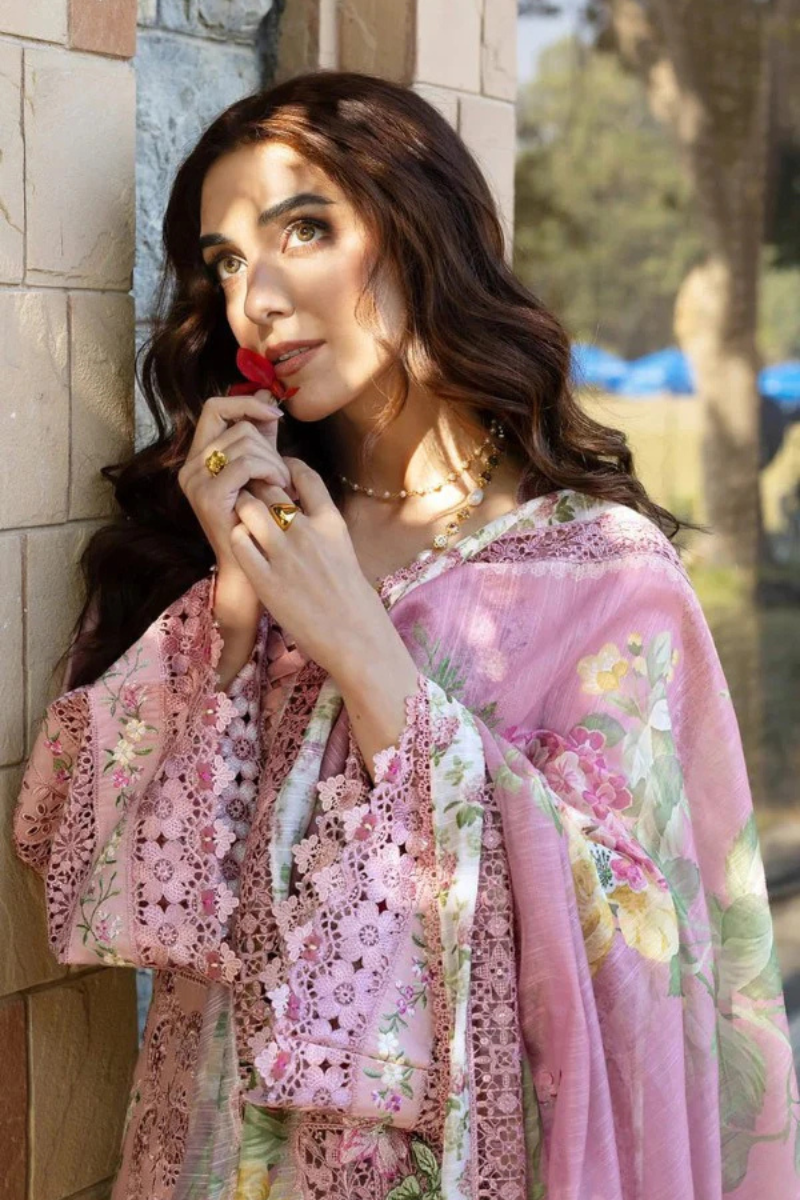 ROSEE – 3 Piece Embroidered Lawn – HS – 061