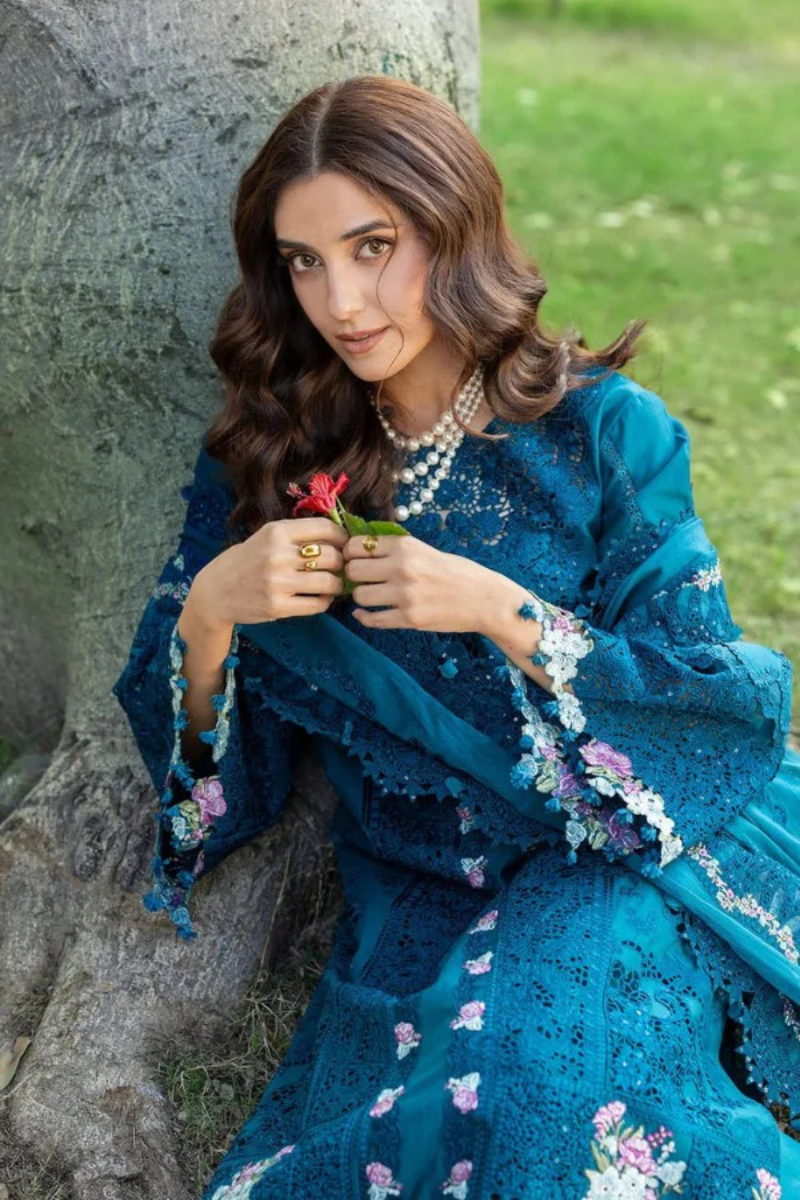 SAPPHIRE – 3 Piece Embroidered Lawn – HS – 067