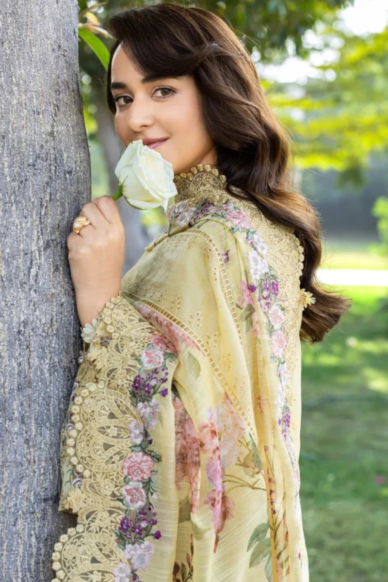 SOUCI – 3 Piece Embroidered Lawn – HS – 059