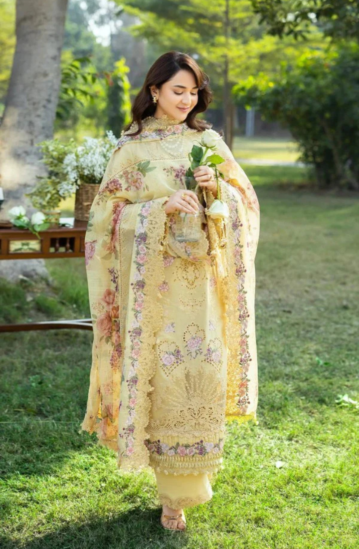 SOUCI – 3 Piece Embroidered Lawn – HS – 059