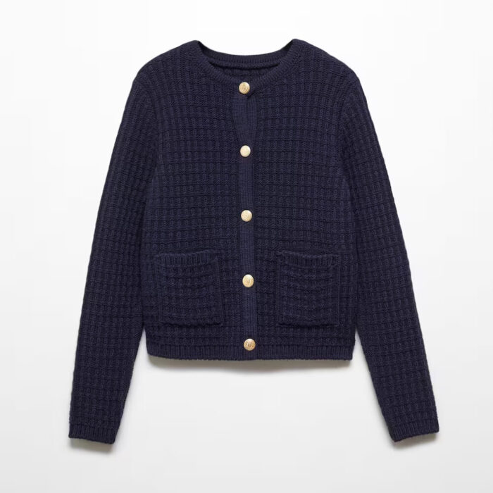 round neck knitted sweater