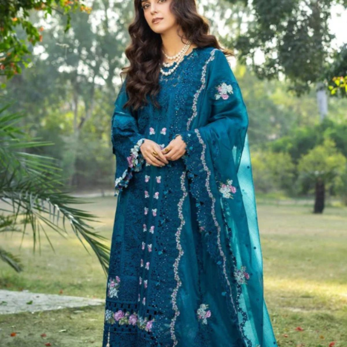 sapphire – 3 piece embroidered lawn – hs – 067